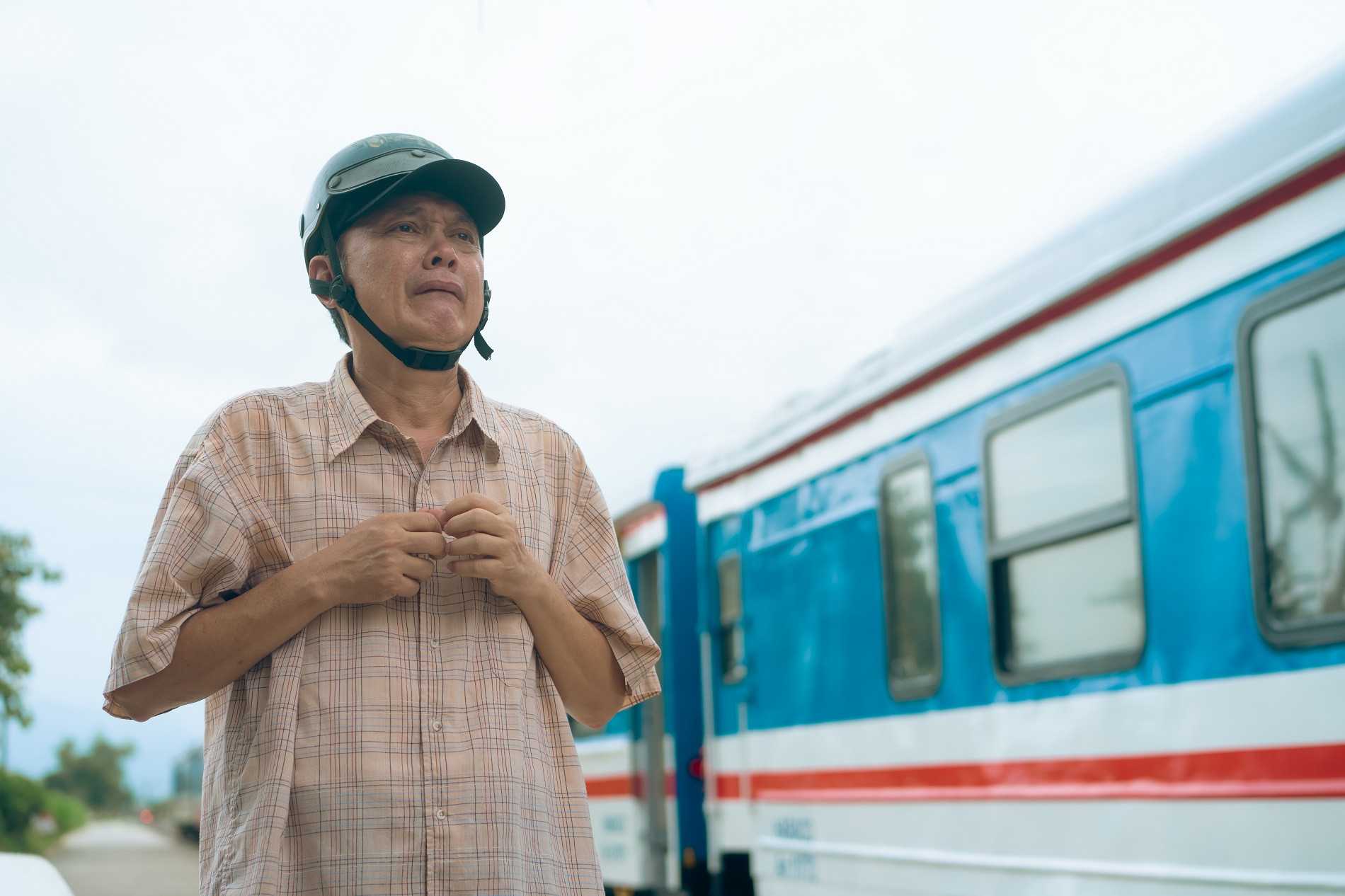 Phim ‘Cảm ơn người đã thức cùng tôi’ – Bản tình ca mới về gia đình và thanh xuân
