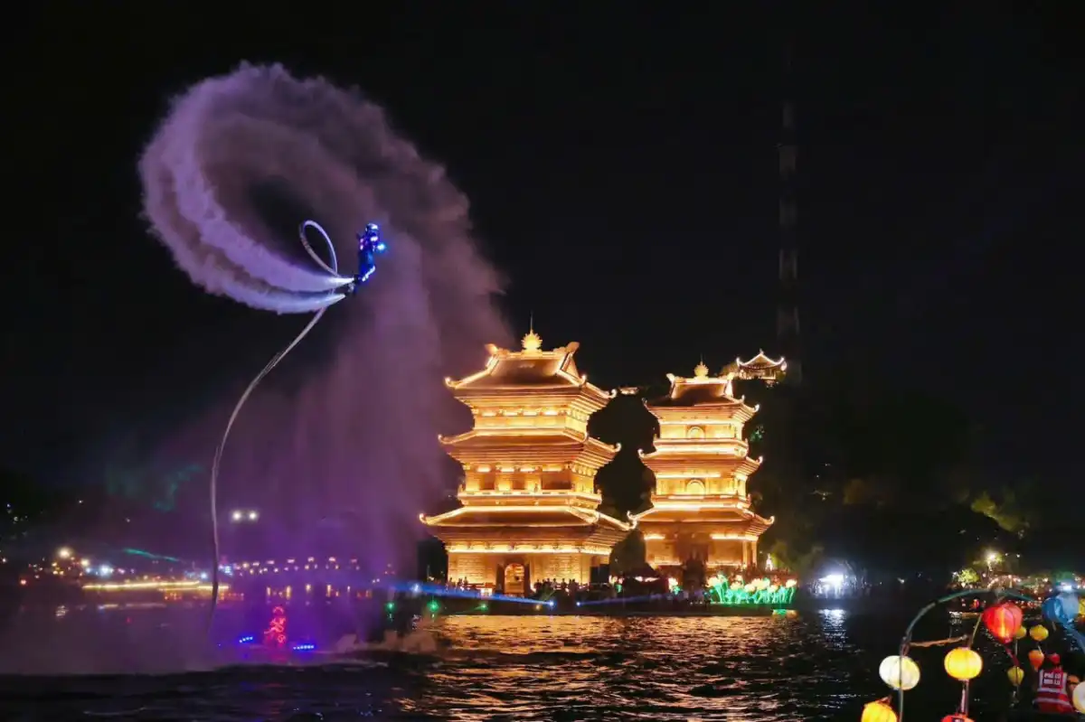 Ninh Bình đón hơn 2,7 triệu lượt du khách trong kỳ nghỉ lễ