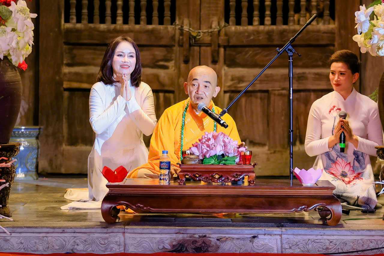 Kinh Ca Bát Chánh Đạo – Hành trình tâm linh của trăm người, một nguyện ước