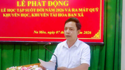 Ông Lê Văn Thơ, Phó Chủ tịch UBND xã Na Mèo phát biểu lời khai mạc tại buổi lễ.