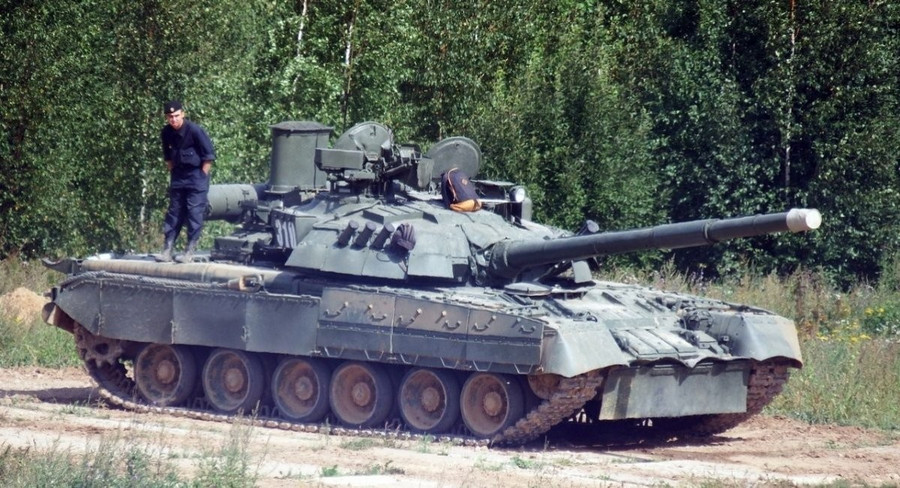 Nga tìm ra phương pháp đặc biệt để sản xuất lượng lớn xe tăng T-80UE-1