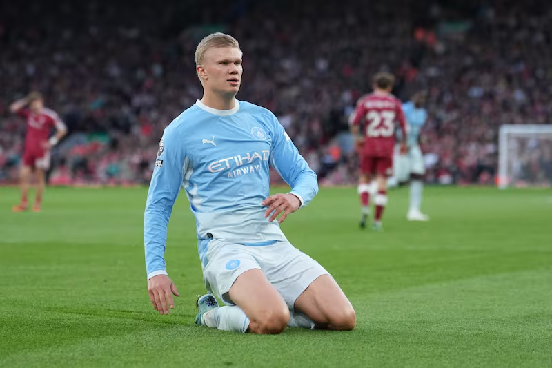 Tiền đạo Erling Haaland mừng bàn mở tỷ số trong trận Man City thắng Liverpool 3-0 tại vòng 6 Ngoại hạng Anh đêm 11/10 (giờ Hà Nội). Ảnh: AP. haaland.png