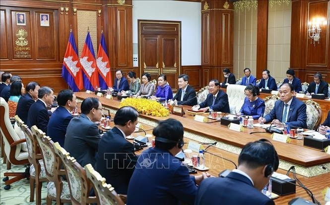 Chủ tịch Đảng Nhân dân Campuchia, Chủ tịch Thượng viện Hun Sen phát biểu tại cuộc gặp Thủ tướng Lê Minh Hưng. Ảnh: Dương Giang/TTXVN Chủ tịch Đảng Nhân dân Campuchia, Chủ tịch Thượng viện Hun Sen phát biểu tại cuộc gặp Thủ tướng Lê Minh Hưng. Ảnh: Dương Giang/TTXVN